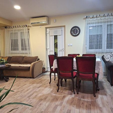 Ferienwohnung Jezero Aranđelovac Exterior foto