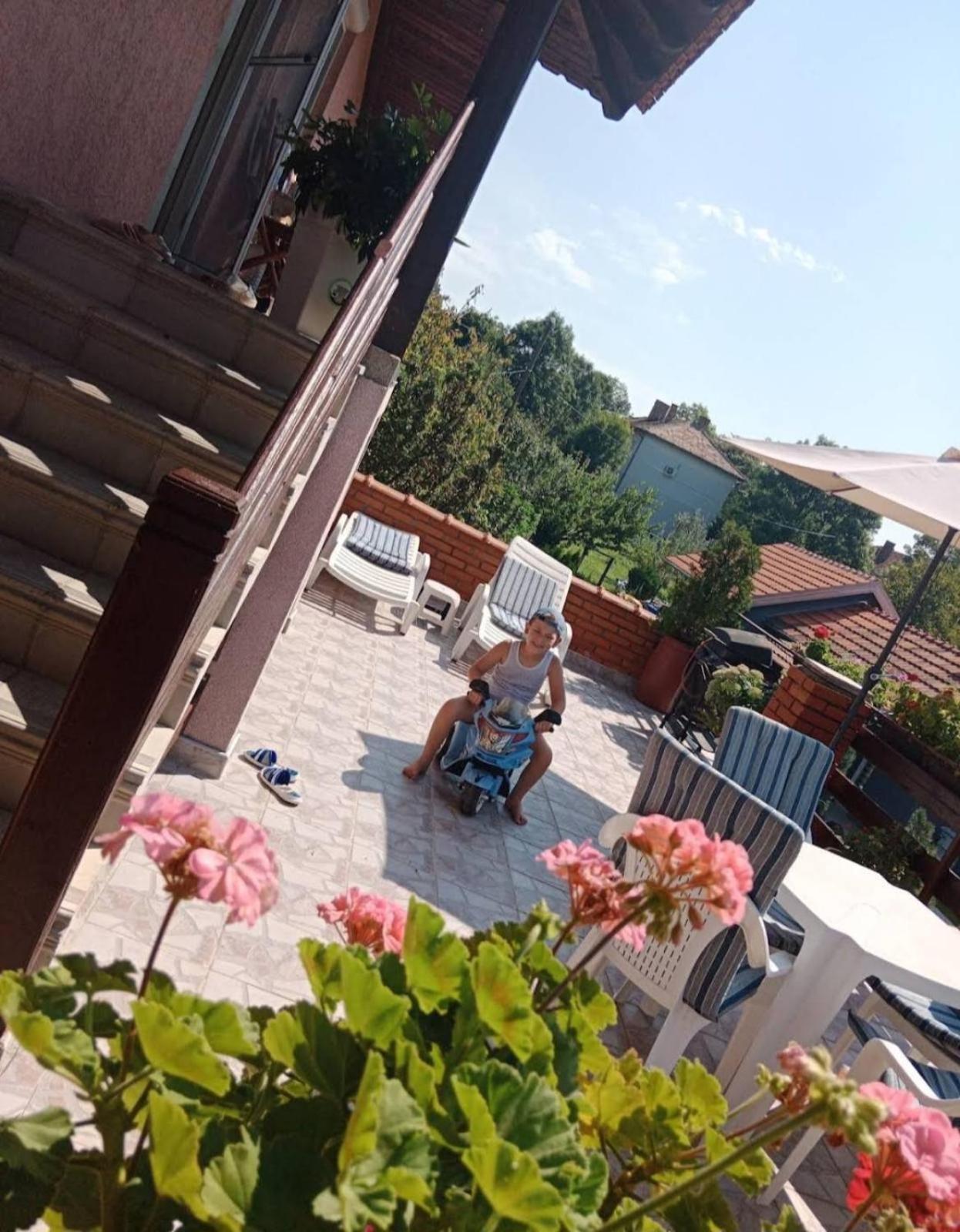 Ferienwohnung Jezero Aranđelovac Exterior foto